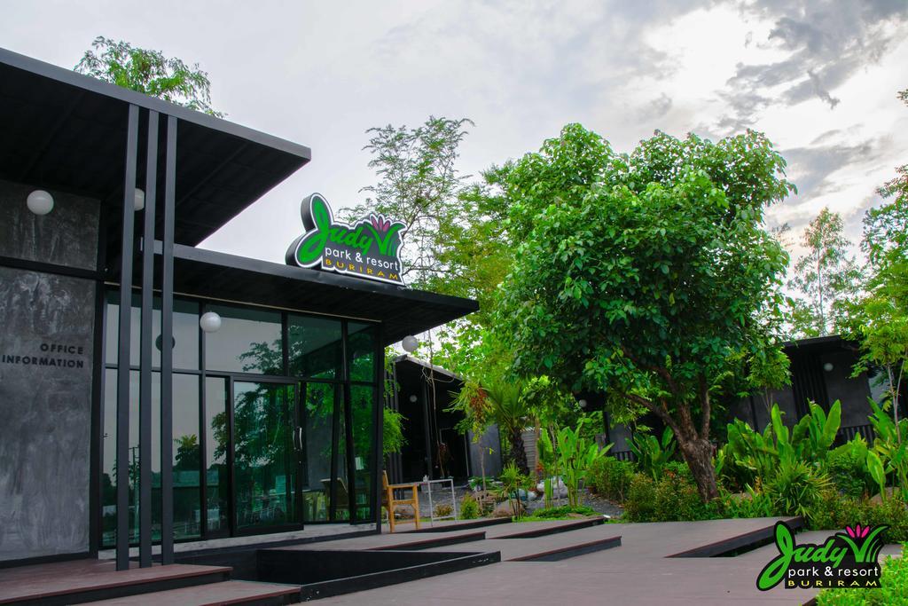 Buriram Judy Park & Resort Buitenkant foto